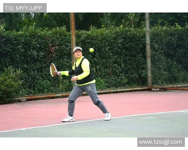 重庆网球队在全国网球耐力排行榜中荣获第二名的辉煌成就 重庆网球队在全国网球耐力排行榜中荣获第二名的辉煌成就